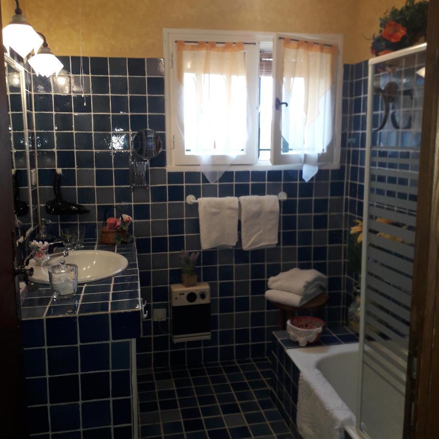 Vents D'Anges Bed & Breakfast Sainte-Cécile-les-Vignes Екстериор снимка
