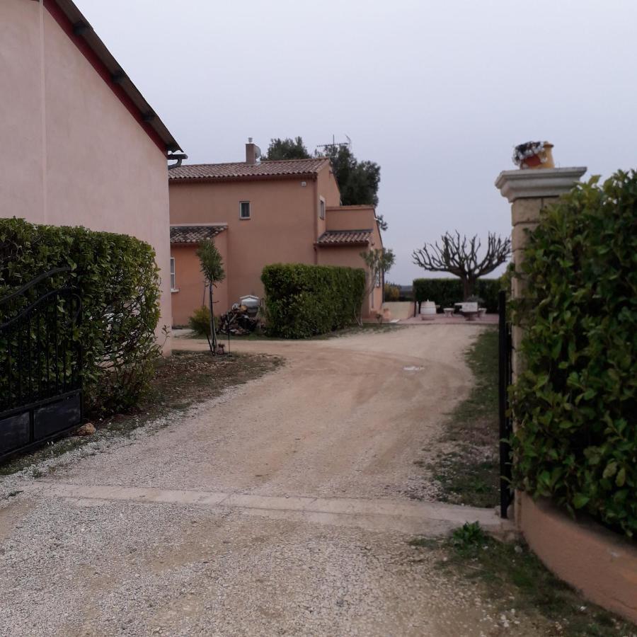 Vents D'Anges Bed & Breakfast Sainte-Cécile-les-Vignes Екстериор снимка