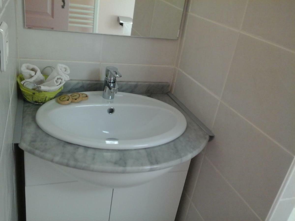 Vents D'Anges Bed & Breakfast Sainte-Cécile-les-Vignes Екстериор снимка