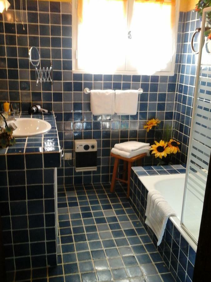 Vents D'Anges Bed & Breakfast Sainte-Cécile-les-Vignes Екстериор снимка